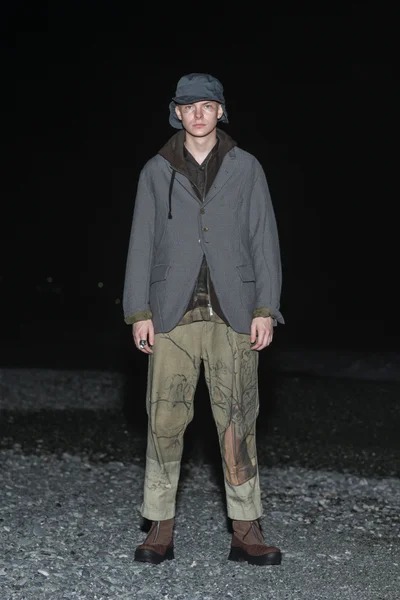 Look 26
